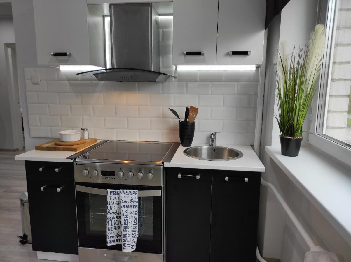 Kärdla Hiiumaa Family Apartments מראה חיצוני תמונה
